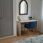 Beautiful Garden Flat Nearly Refurbished Free Wifi