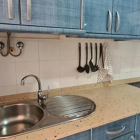 Beautiful Garden Flat Nearly Refurbished Free Wifi Apartmán