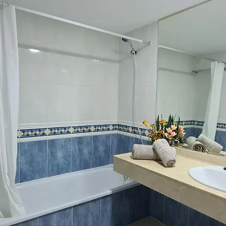 Beautiful Garden Flat Nearly Refurbished Free Wifi